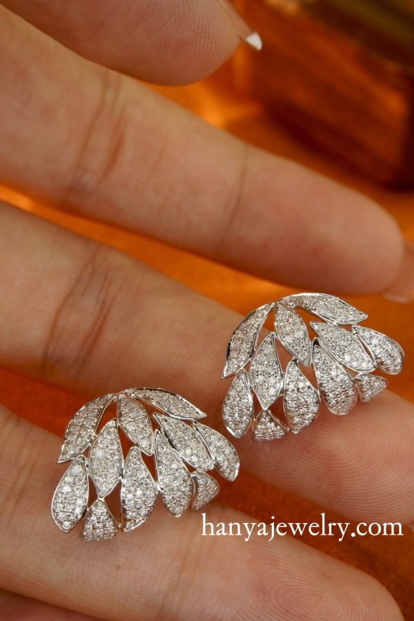 18K Luxurious Diamond Earrings For Women - Image 6