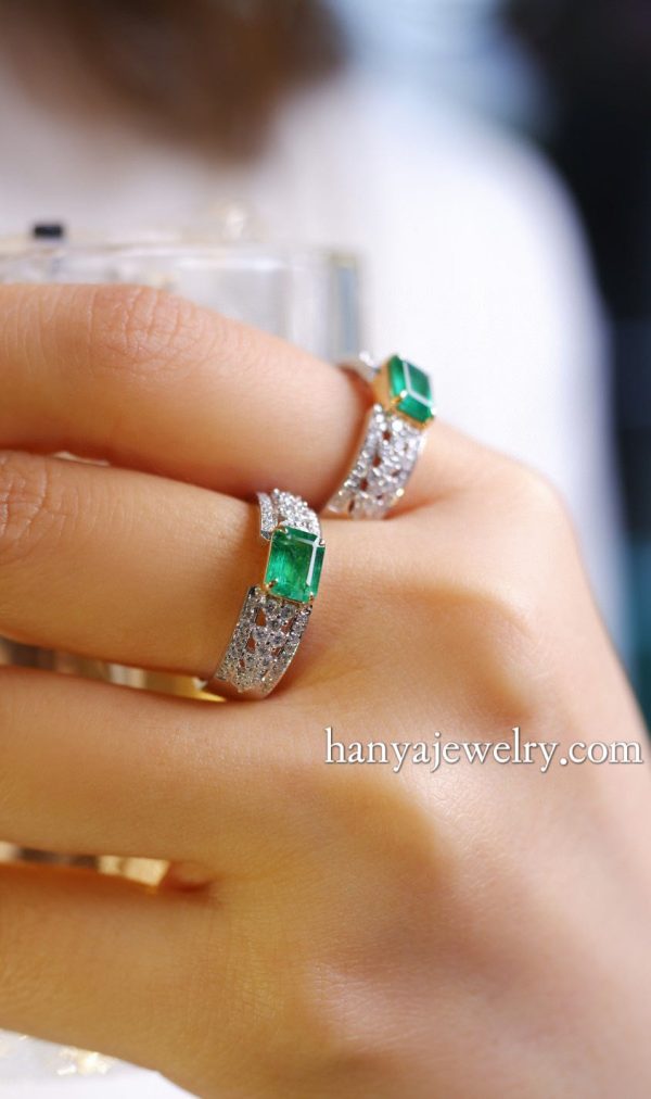 18K Gold Emerald Ring Full Diamonds - Image 7