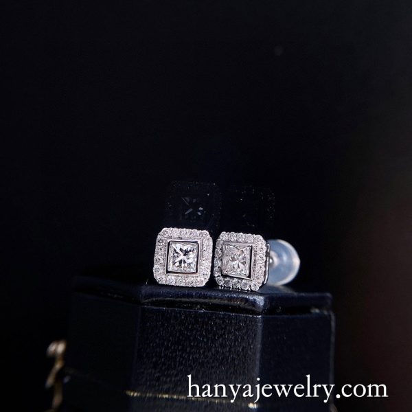 18K Gold Square Natural Diamond Earrings For Women - Image 6