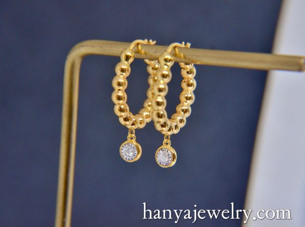 18K Yellow Gold Single Diamond Earrings - Image 6