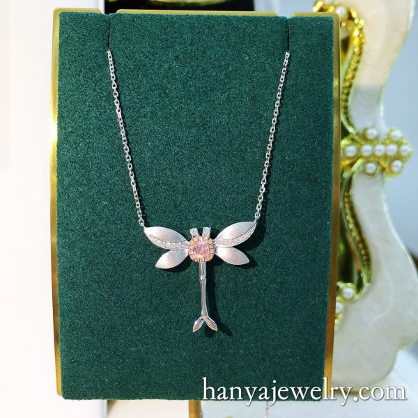 18K Gold Elegant Dragonfly Pink Diamond Necklace - Image 4