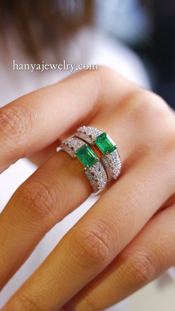 18K Gold Emerald Ring Full Diamonds