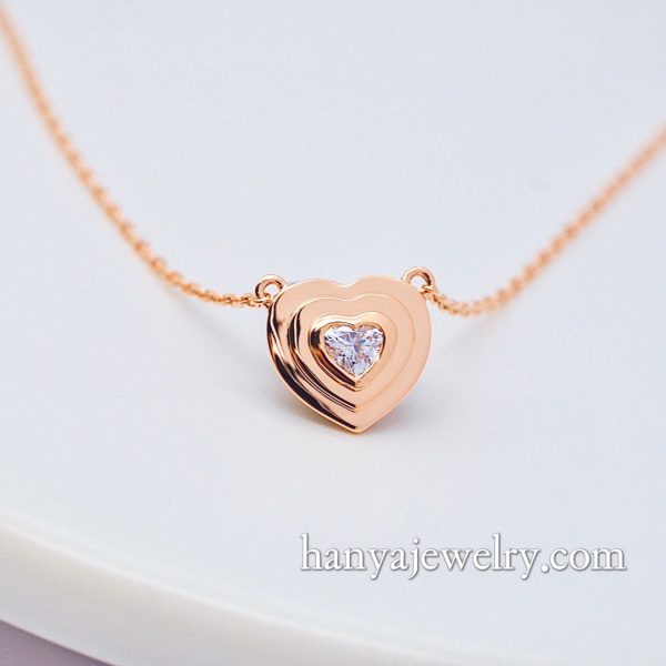 18K Gold Heart Shaped Diamond Necklace - Image 4