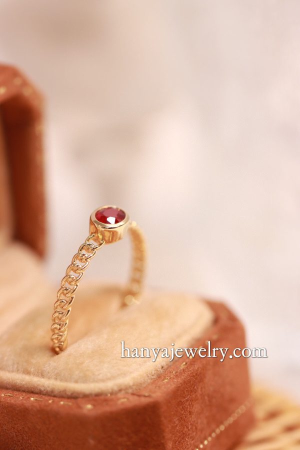 18K Gold Vintage Ruby Ring Handmade - Image 3