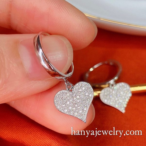 18K Gold Diamond Brilliant Heart Earrings For Women - Image 5