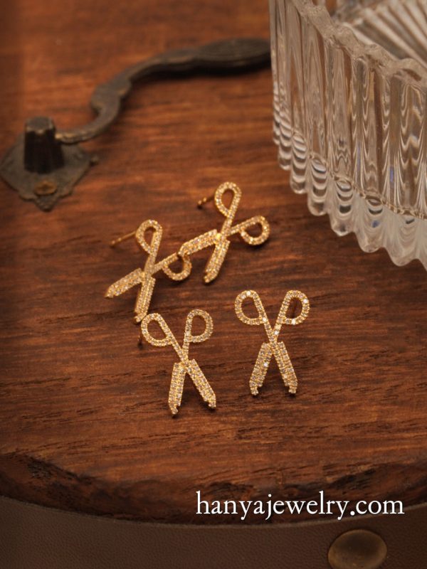 18K Gold Scissors Diamond Earrings For - Image 4