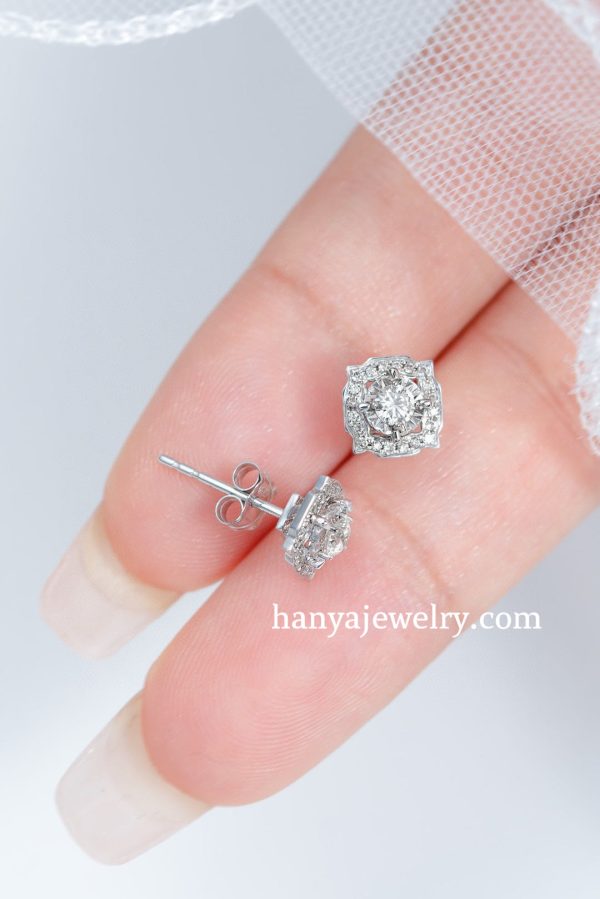 18K White Gold Wedding Earrings For Women Classic - Image 3