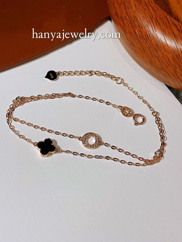 18K Gold Black Agate Four Leaf Clover Diamond Bracelet - Image 3