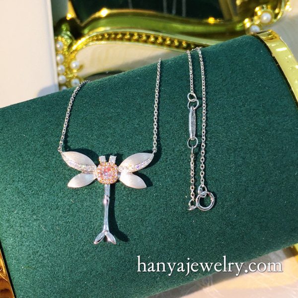 18K Gold Elegant Dragonfly Pink Diamond Necklace - Image 2