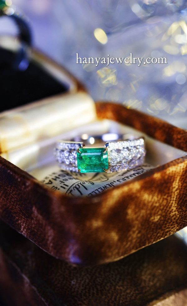 18K Gold Emerald Ring Full Diamonds - Image 5