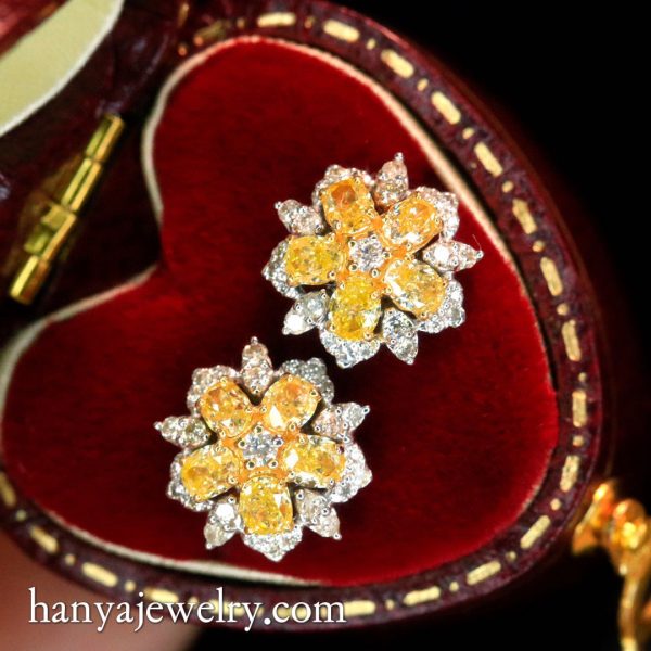 18K White Gold Petals Yellow Diamond Earrings - Image 2