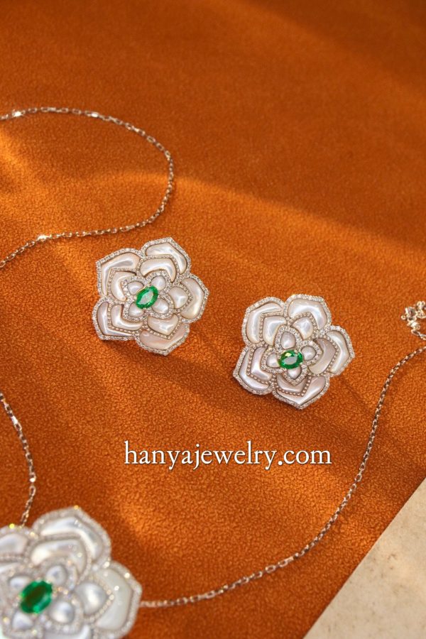 18K Gold Flower Stunning Diamond and Emerald Elegant Earrings - Image 3