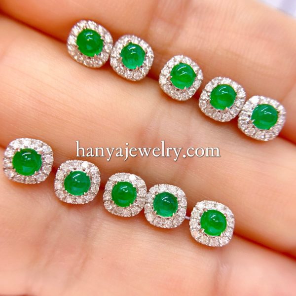 18K Classic Square Emerald Earrings - Image 4