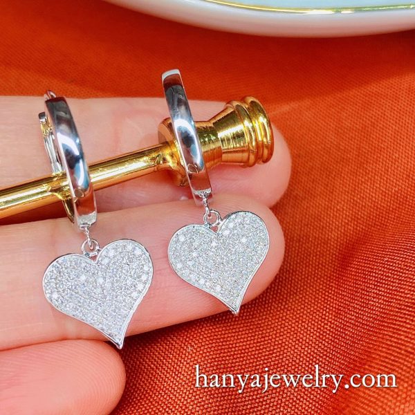 18K Gold Diamond Brilliant Heart Earrings For Women - Image 3