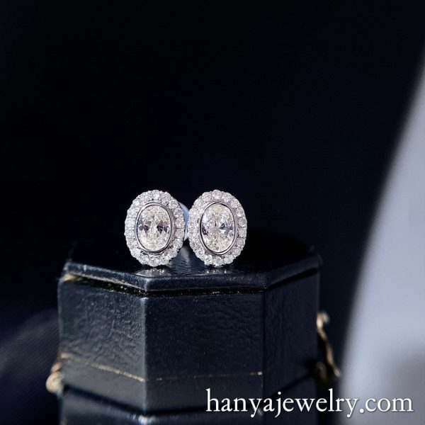 18K White Gold Oval Diamond Earrings Classic - Image 3