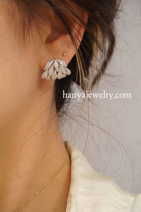 18K Luxurious Diamond Earrings For Women