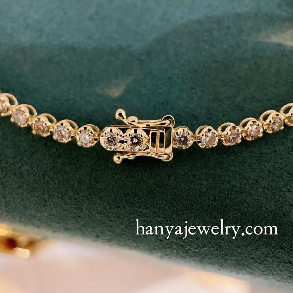 18K Gold Tennis Bracelet Full Diamond Luxurious - Image 6