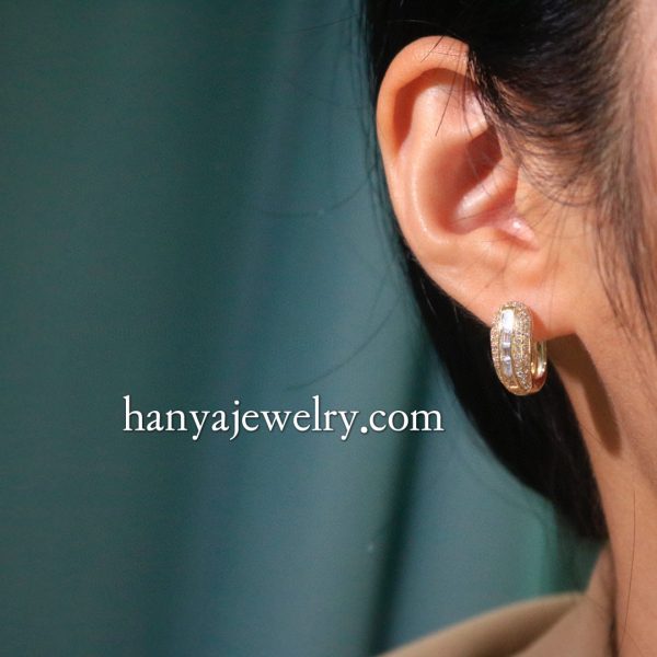 18K Vintage Diamond Earry Fine Jewellery - Image 2